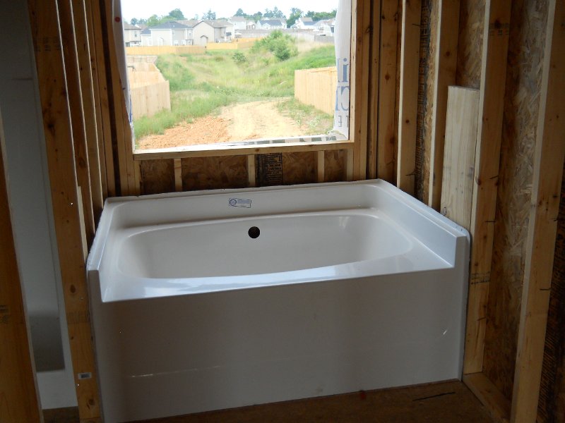Framed Master Bath Tub